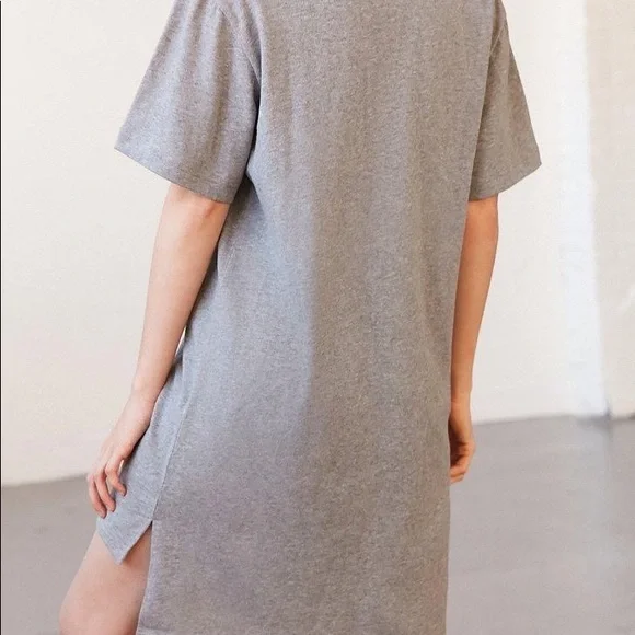 Casual Grey T-Shirt Dress - Crew Neck, Short Sleeve - Picture 4 of 4